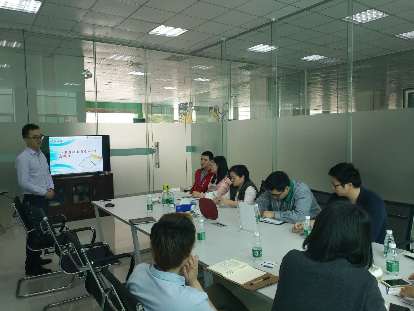 祝贺罗庚机器人签约乐动(中国)ERP